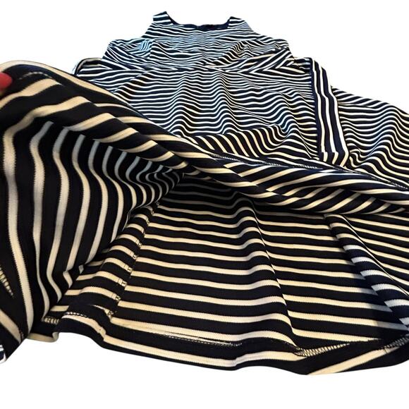 City Chic Navy
and White Striped Sleeveless Dress - Size M/18 - Picture 11 of 14